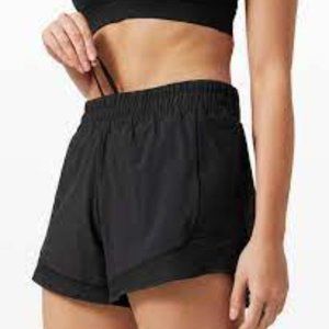 Black Lululemon Hotty Hot Shorts 4 inch high rise